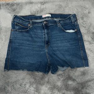 Levi High Rise Shorts